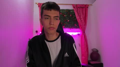 Snapshot of dylan_2005 chatting on September 30, 11:37 am Dylan online show from September 30, 11:37 am