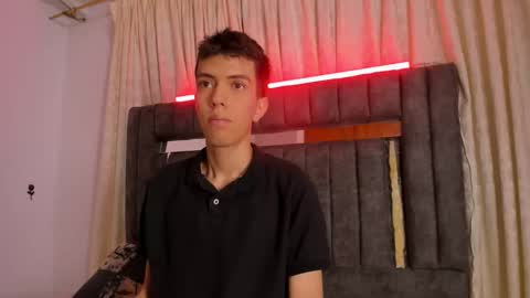 Snapshot of dylan_2005 chatting on October 6, 11:40 am Dylan online show from October 6, 11:40 am