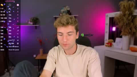 dylan_bold online show from September 10, 3:34 pm