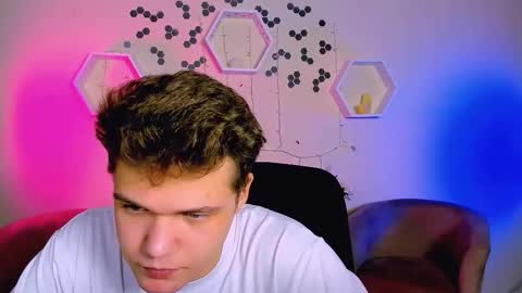 dylan_bold online show from November 11, 9:53 am