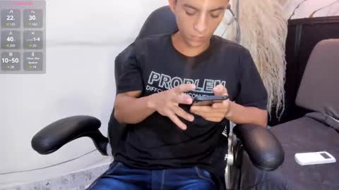 Snapshot of dylan_scott20 chatting on January 7, 1:24 pm dylan_scott20 online show from January 7, 1:24 pm