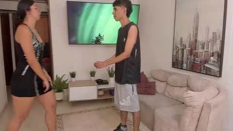 Snapshot of dylanbisex_hot chatting on January 17, 12:31 pm Mod Dylan Lilith Alan and Drake online show from January 17, 12:31 pm