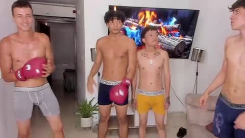 Snapshot of dylanbisex_hot chatting on February 14, 8:48 pm Mod Dylan Lilith Alan and Drake online show from February 14, 8:48 pm