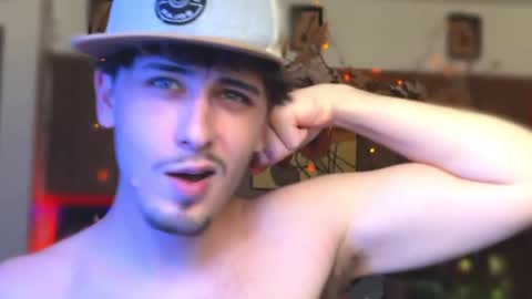 Snapshot of dylandaniel69 chatting on October 2, 7:43 pm Dylan Daniel 7.8 online show from October 2, 7:43 pm