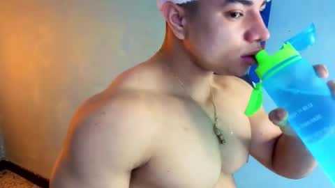 dylanguss online show from December 20, 12:12 pm