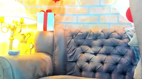 Snapshot of dylanstonne1 chatting on February 8, 2:26 am D Y L A N online show from February 8, 2:26 am