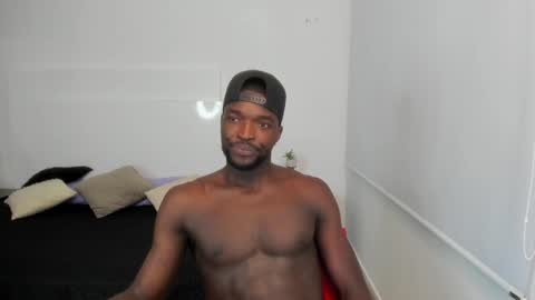 Snapshot of dylantaylor_1 chatting on January 9, 6:27 am Dylan Taylor online show from January 9, 6:27 am