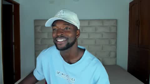 Dylan Taylor online show from November 7, 11:54 am