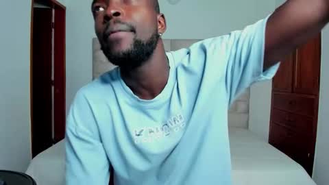 Dylan Taylor online show from November 14, 12:37 pm