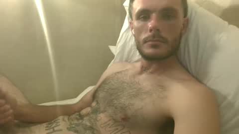 Snapshot of dylp400 chatting on December 25, 6:31 am dylp400 online show from December 25, 6:31 am