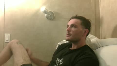 Snapshot of dylp400 chatting on January 3, 7:16 am dylp400 online show from January 3, 7:16 am