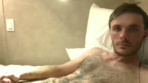 Snapshot of dylp400 chatting on January 7, 12:45 am dylp400 online show from January 7, 12:45 am