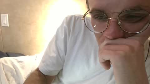 Snapshot of dylp400 chatting on March 1, 3:10 am dylp400 online show from March 1, 3:10 am