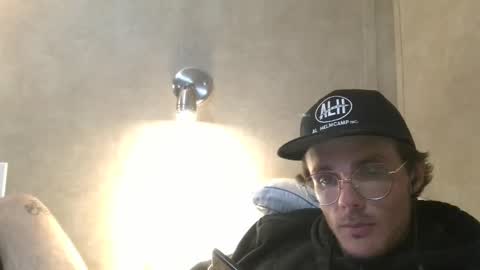 Snapshot of dylp400 chatting on March 11, 1:59 am dylp400 online show from March 11, 1:59 am