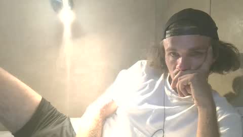 Snapshot of dylp400 chatting on September 27, 11:15 am dylp400 online show from September 27, 11:15 am