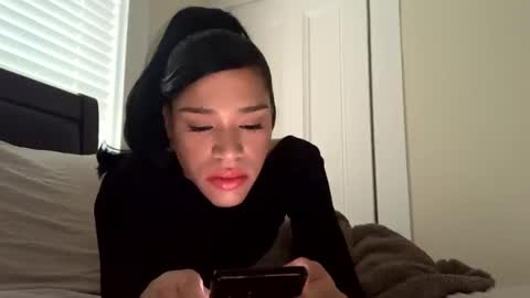 Dynasty online show from February 15, 8:33 pm