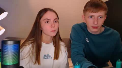 Snapshot of dyrinda chatting on December 5, 10:12 pm Julia and Dima online show from December 5, 10:12 pm
