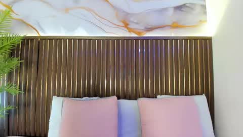 Snapshot of e11even_ chatting on January 11, 7:30 pm Call me Sofia online show from January 11, 7:30 pm