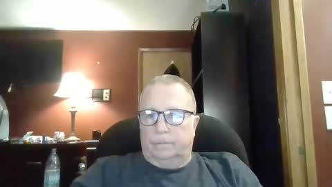 Snapshot of e_rectiom chatting on December 17, 12:45 am Mr Wonderful online show from December 17, 12:45 am