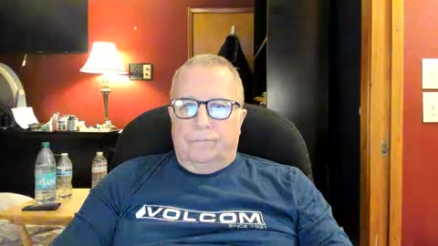 Snapshot of e_rectiom chatting on December 29, 11:39 pm Mr Wonderful online show from December 29, 11:39 pm