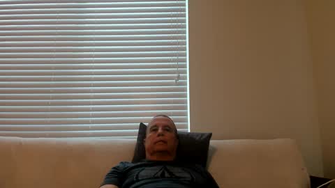 Snapshot of e_rectiom chatting on February 21, 11:32 pm Mr Wonderful online show from February 21, 11:32 pm