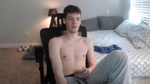 Snapshot of ealexk chatting on March 3, 6:44 pm Alex online show from March 3, 6:44 pm