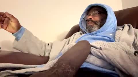 easternjerk online show from April 13, 9:04 am