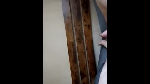 Snapshot of easy_e777 chatting on April 6, 7:15 pm easy_e777 online show from April 6, 7:15 pm