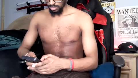 TWITTER   INSTAGRAM    easybreezy20   ONLINE 1230 AM TO 7AM online show from December 13, 7:36 am