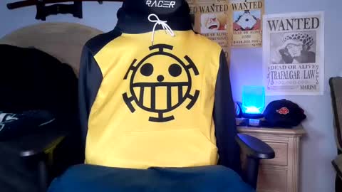 TWITTER   INSTAGRAM    easybreezy20   ONLINE 1230 AM TO 7AM online show from March 7, 7:52 am