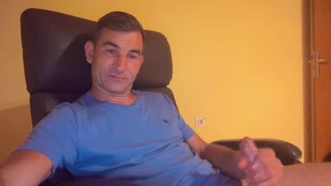 Andrew online show from July 31, 9:03 pm