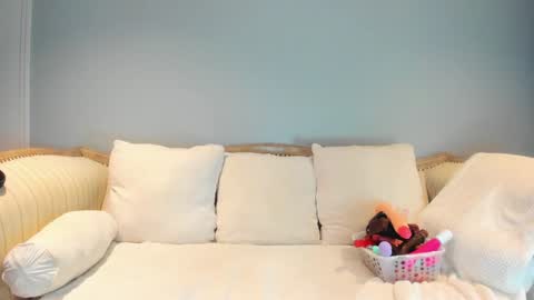 Allison online show from October 15, 2:39 pm