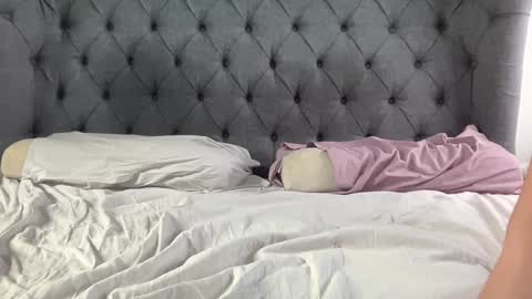 Snapshot of eatmypie69 chatting on January 7, 12:41 pm Nadia Ferreira  online show from January 7, 12:41 pm