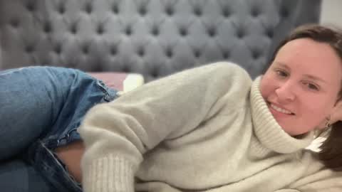 Snapshot of eatmypie69 chatting on January 21, 9:15 pm Nadia Ferreira  online show from January 21, 9:15 pm