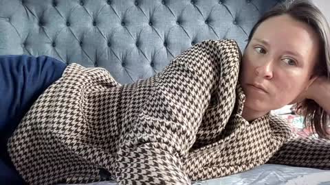 Snapshot of eatmypie69 chatting on September 11, 9:20 am Nadia Ferreira  online show from September 11, 9:20 am