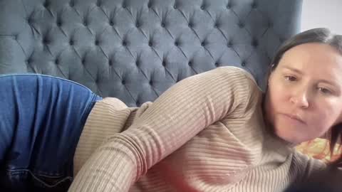 Snapshot of eatmypie69 chatting on January 6, 2:43 pm Nadia Ferreira online show from January 6, 2:43 pm