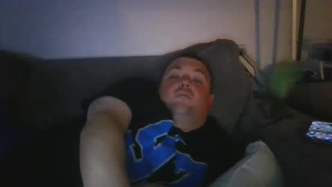 Snapshot of eazyb1991 chatting on December 31, 9:17 pm Eazyb91 online show from December 31, 9:17 pm