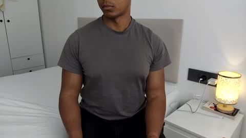 Snapshot of ebanoman chatting on November 8, 12:16 pm Ebanoman online show from November 8, 12:16 pm