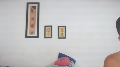 Laraand Drake online show from February 25, 12:03 pm