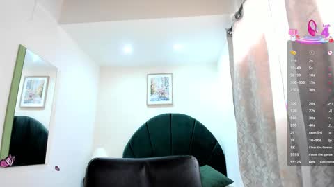 Snapshot of ebbafernandez1_ chatting on March 5, 12:12 pm online show from March 5, 12:12 pm