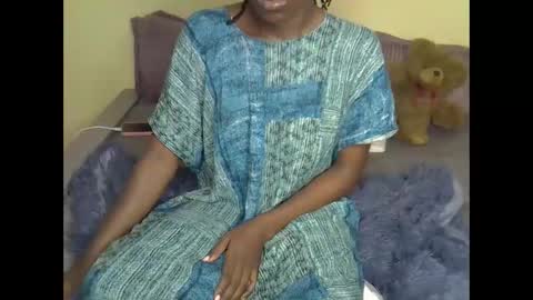 Snapshot of eboniana chatting on February 18, 3:31 am eboniana online show from February 18, 3:31 am