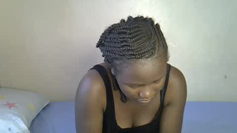 Queen online show from December 1, 9:14 am