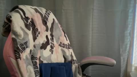 americnbarbie online show from February 22, 4:51 pm