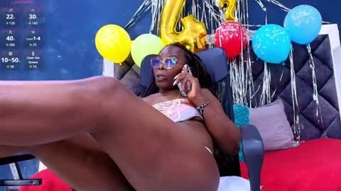 Snapshot of ebony__jheim chatting on July 10, 5:15 pm jheim online show from July 10, 5:15 pm