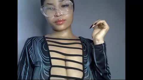 Snapshot of ebony_badgurl chatting on May 23, 3:27 pm Ebony badgurl online show from May 23, 3:27 pm