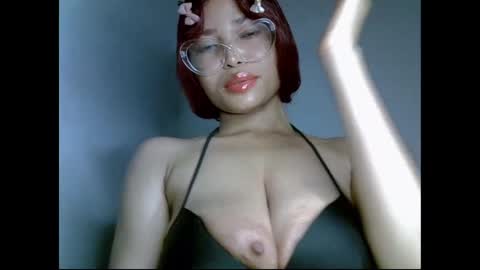 Snapshot of ebony_badgurl chatting on May 28, 4:37 pm Ebony badgurl online show from May 28, 4:37 pm