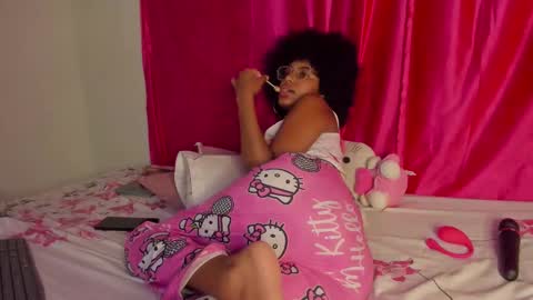 Luci  online show from March 14, 4:51 am