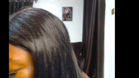 Snapshot of ebony_dark_melaninqueen chatting on January 8, 7:10 am vicky online show from January 8, 7:10 am