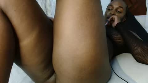 ebony online show from November 22, 4:50 pm