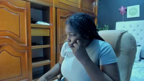 ebony_katterin online show from April 13, 11:48 am